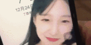 内涵美女gif动图：一不小心比身高还高