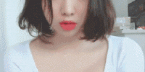 美女内涵gif动图：身体柔软，波浪一样的柔软！