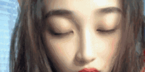 内涵美女gif动图：脱了，接下来该你了
