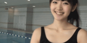 美女动态图片大全：好温暖的笑容
