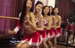 美女邪恶gif动图：这样的身材是怎么练出来的呢？