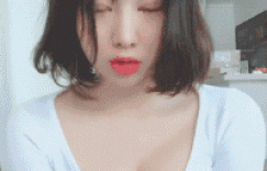 美女内涵gif动图：身体柔软，波浪一样的柔软！