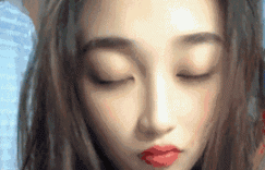 内涵美女gif动图：脱了，接下来该你了