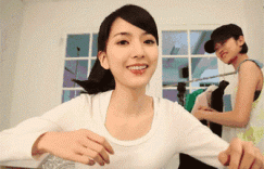 邪恶内涵gif动态图：哥哥你别动，妹妹全自动