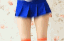 漂亮妹子gif动图：这样的女仆哪里有呀