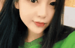 美女动态图gif图片：妹子你别这样，安全第一啊！