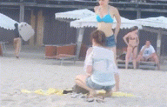 内涵美女gif动图：满屏的丝袜美腿