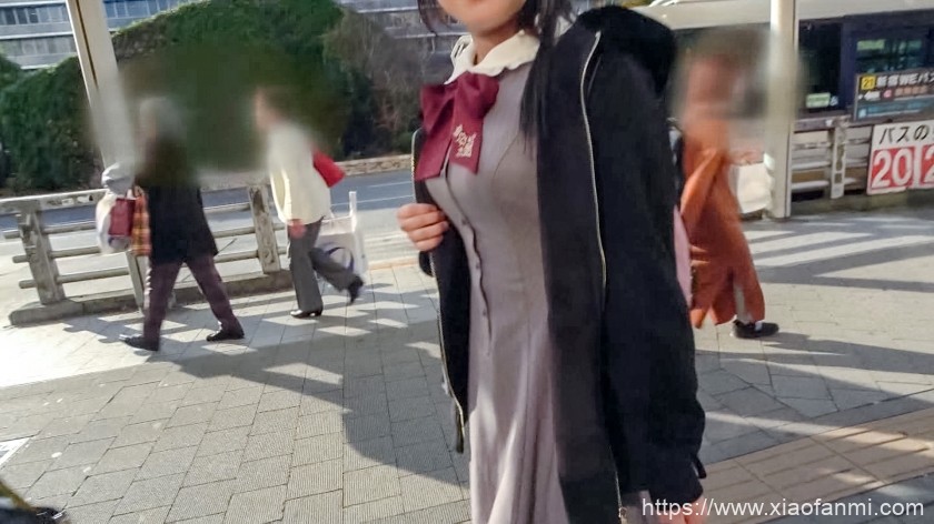 若奈 19歳 大学1年&#12539;文学部 车牌:200GANA-1976
