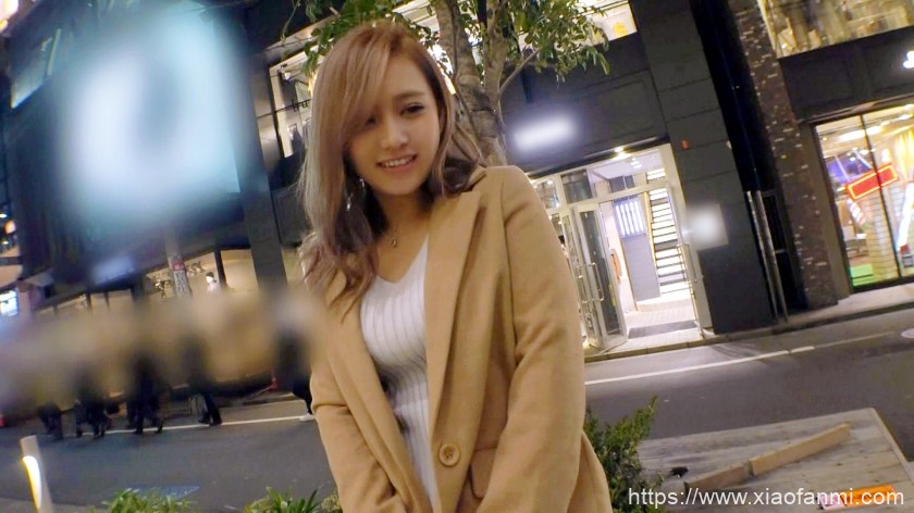 20岁 美容部員 车牌:261ARA-259