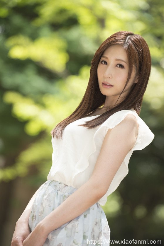 初美沙希 AIKA 车牌:002HODV-21233